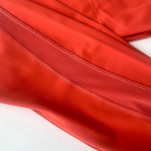 Lululemon Train Times Tight - poppy coral - Picture 3 of 10